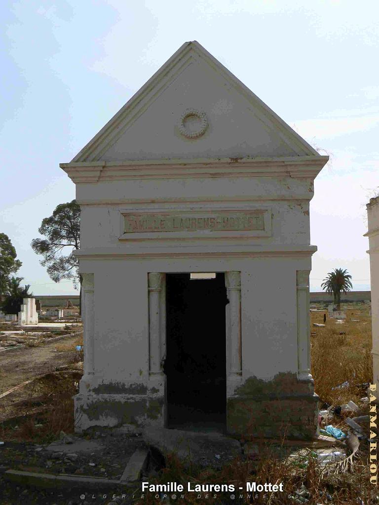 RELIZANE 2009 le cimetiere  (15).jpg
